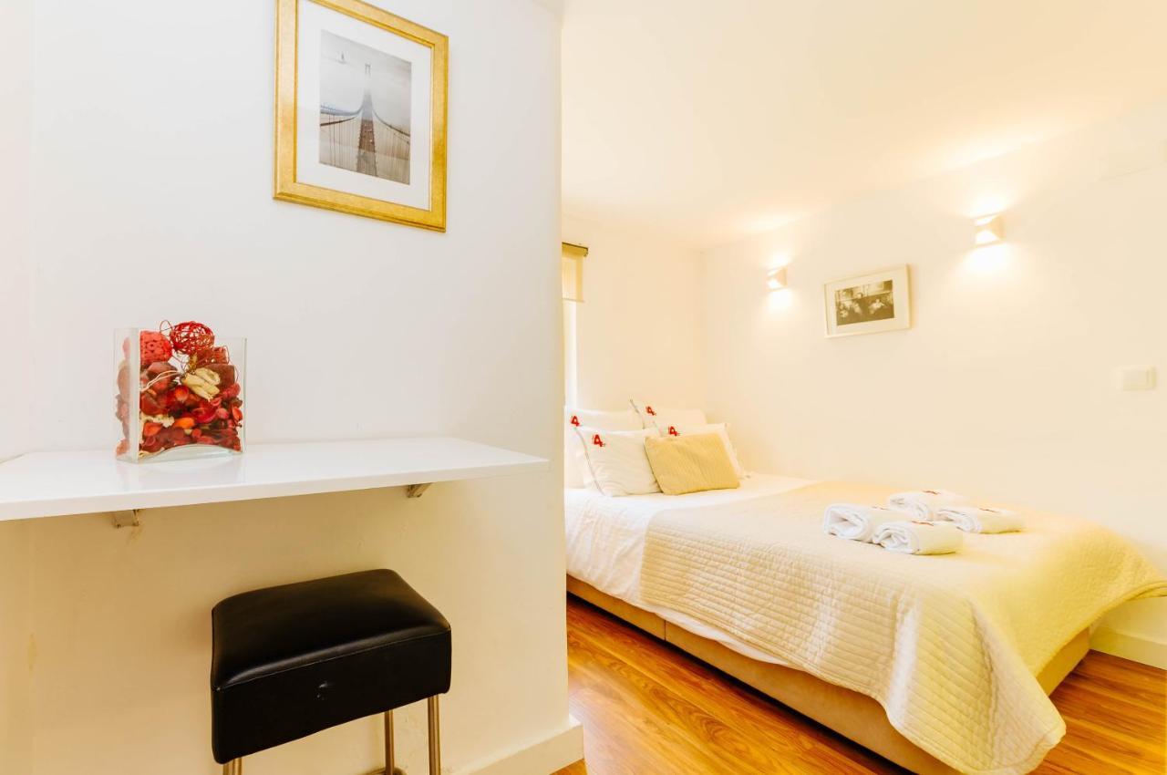 Rent4Rest Bairro Alto Charming 1Bd Apartment Lisboa Ngoại thất bức ảnh